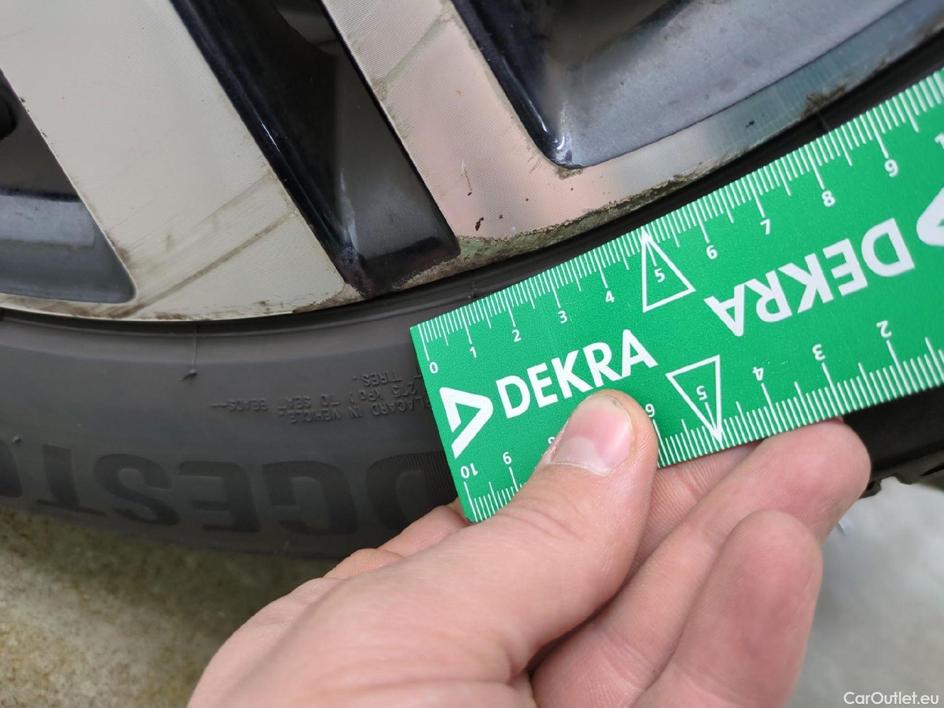  Peugeot  5008  Allure Business 1.2 PureTech 130CV BVA8 7 Sieges E6d #12