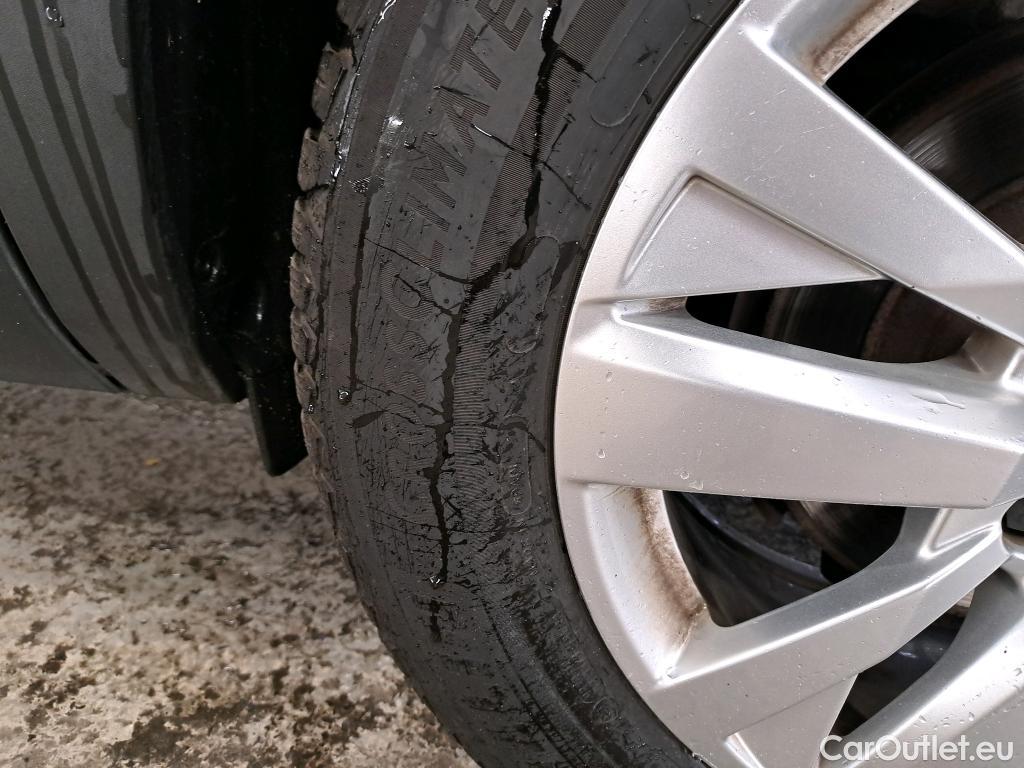  Peugeot  5008  Active Business 1.2 PureTech 130CV BVA8 7 Sieges E6d #44