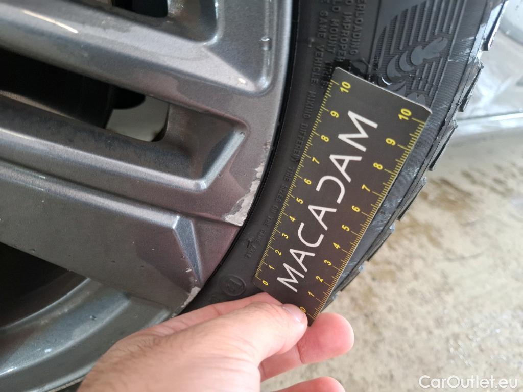  Peugeot  308 PEUGEOT  SW / 2021 / 5P / Break BlueHDi 130 ACTIVE PACK #29