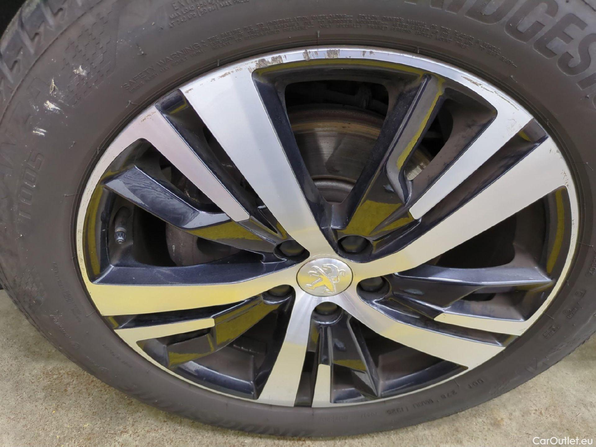  Peugeot  5008  Allure Business 1.2 PureTech 130CV BVA8 7 Sieges E6d #15