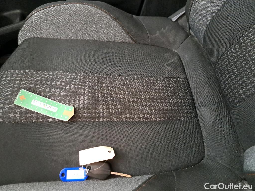  Peugeot  5008  Active Business 1.2 PureTech 130CV BVA8 7 Sieges E6d #53