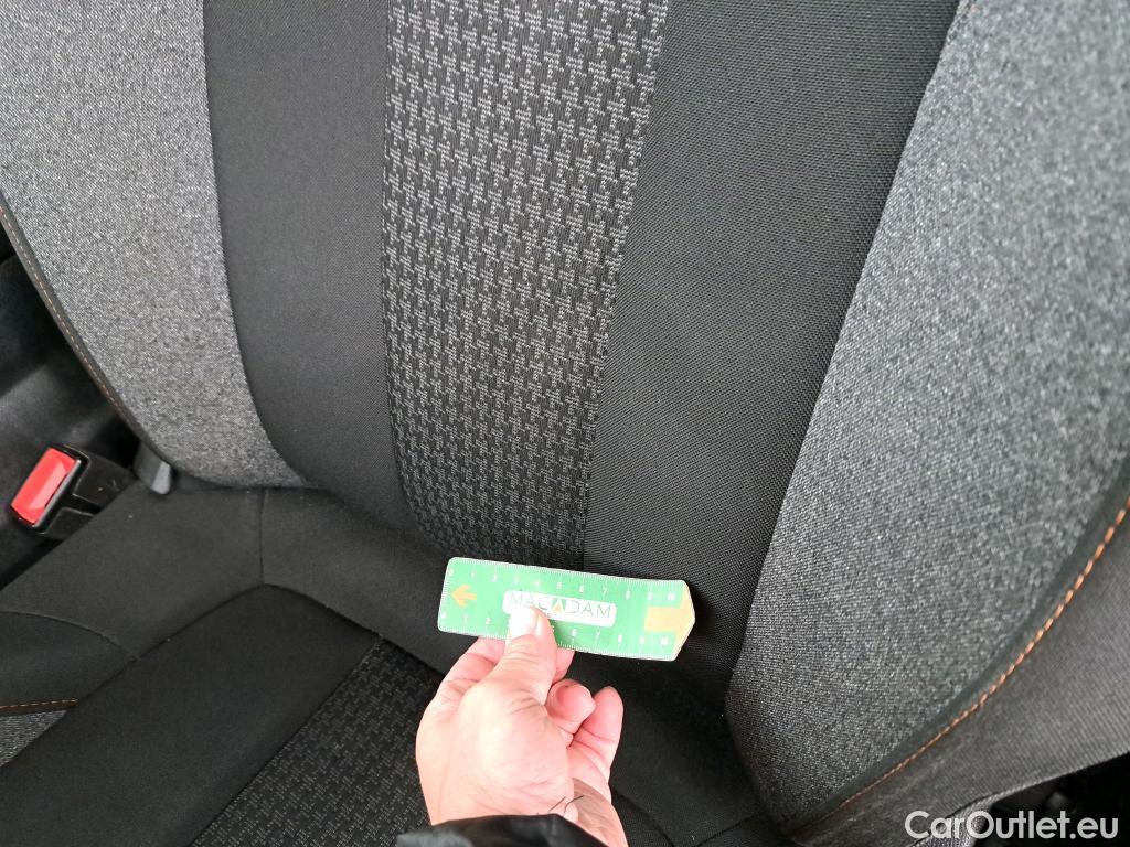  Peugeot  5008  Active Business 1.2 PureTech 130CV BVA8 7 Sieges E6d #55