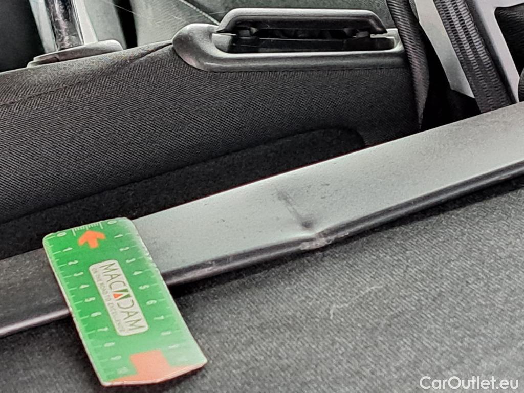  Peugeot  5008  Active Business 1.2 PureTech 130CV BVA8 7 Sieges E6d #35