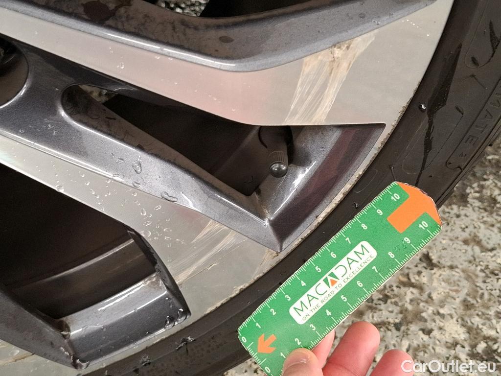  Renault  Megane  IV Berline 5 ptes. Techno 1.5 dCi 115CV BVM6 E6d #45