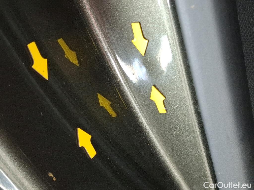  Peugeot  5008  Active Business 1.2 PureTech 130CV BVA8 E6d #20