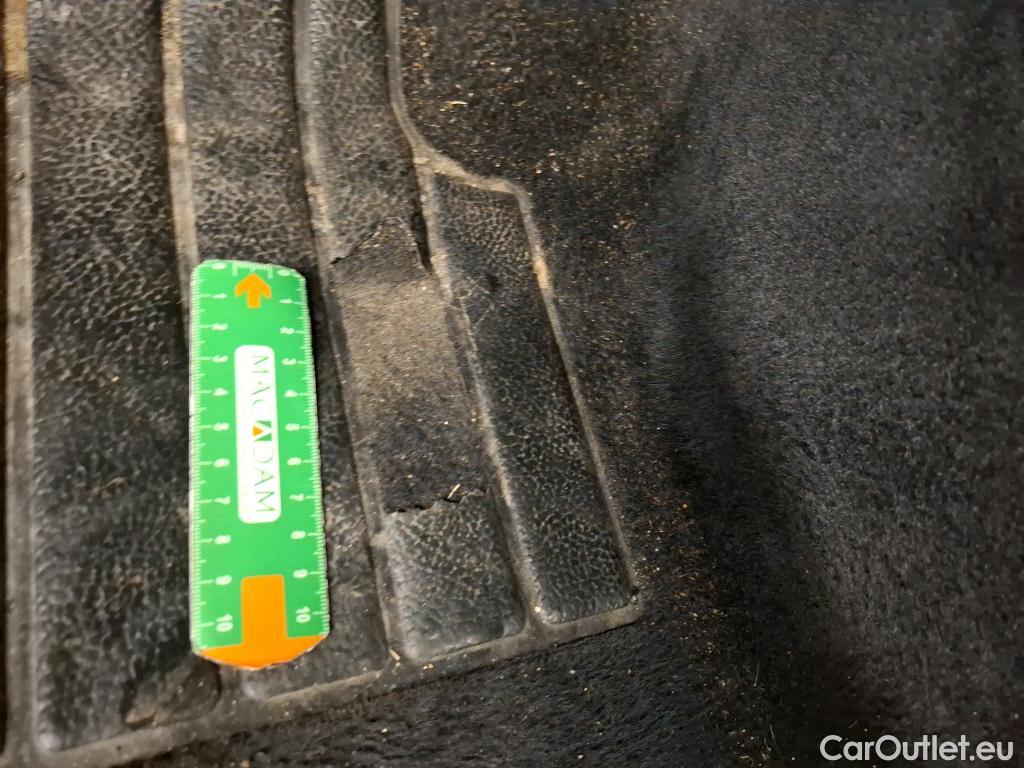  Renault  Megane  IV Berline 5 ptes. Techno 1.5 dCi 115CV BVM6 E6d #57