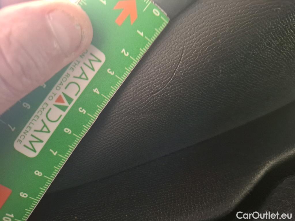  Peugeot  308  Allure 1.5 HDi 130CV BVA8 E6d #43