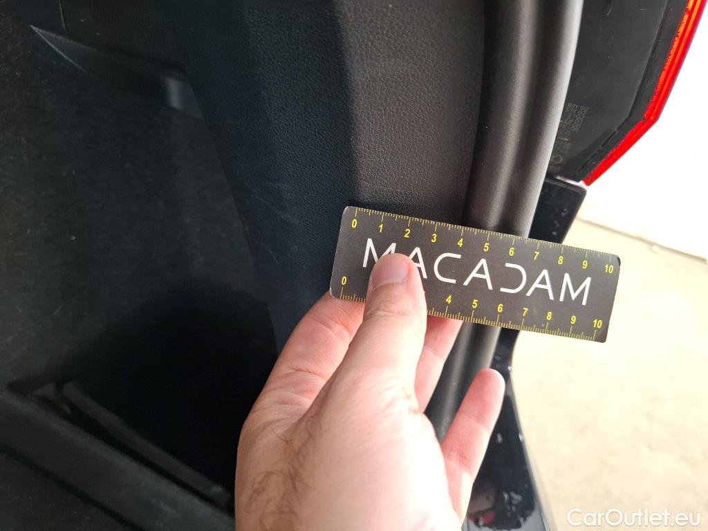  Volkswagen  Tiguan VOLKSWAGEN  / 2016 / 5P / SUV 1.5 TSI 150 EVO DSG7 Carat #21