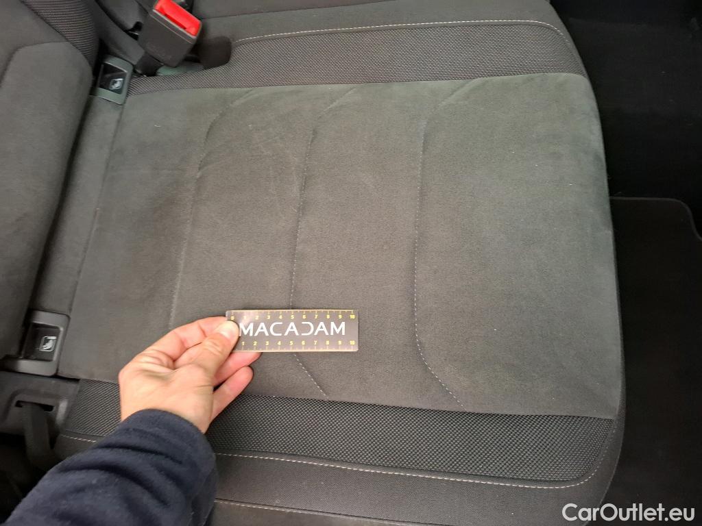  Volkswagen  Tiguan VOLKSWAGEN  / 2016 / 5P / SUV 2.0 TDI 150 DSG7 Match(SL) #17