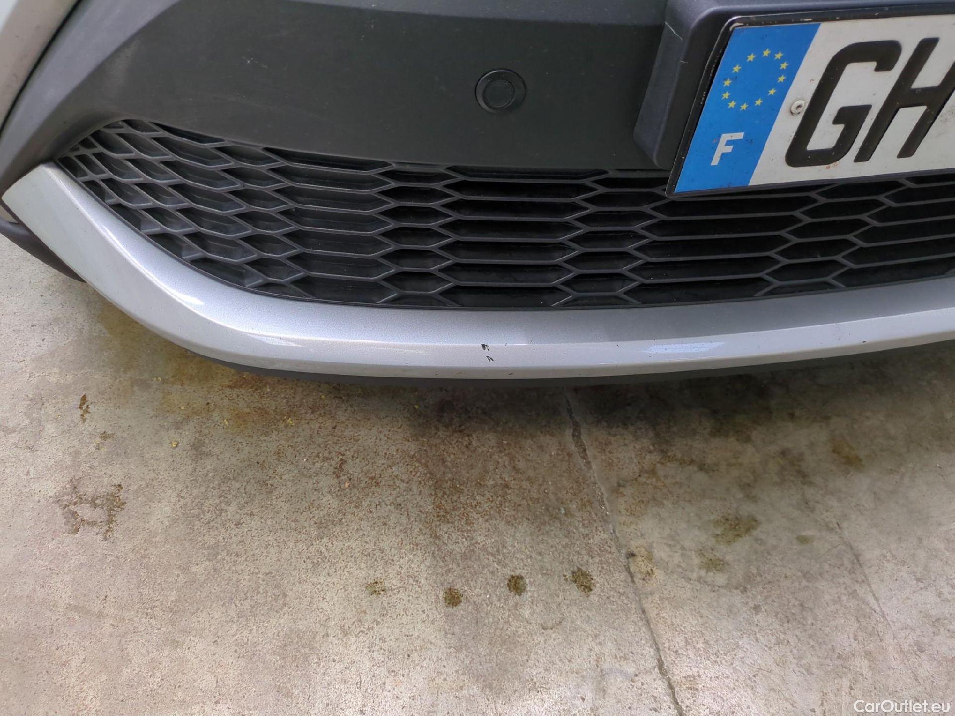  Toyota  C-HR TOYOTA  / 2016 / 5P / SUV 1.8 HYBRIDE 122 DYNAMIC BUSINESS #3