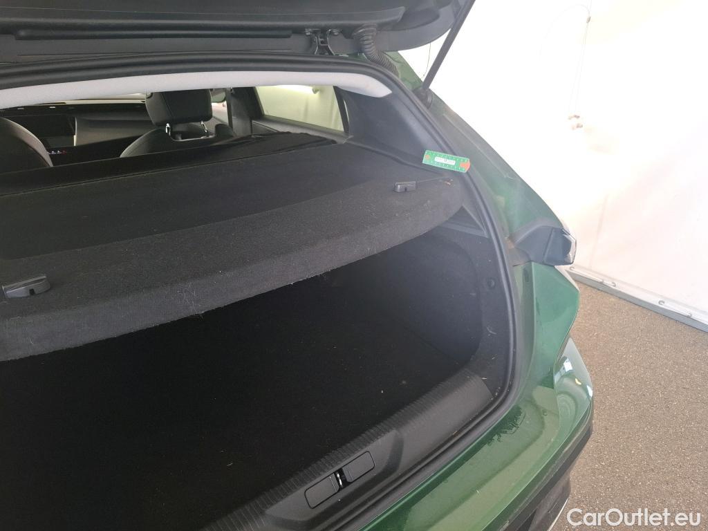  Peugeot  308  Allure 1.5 HDi 130CV BVA8 E6d #39