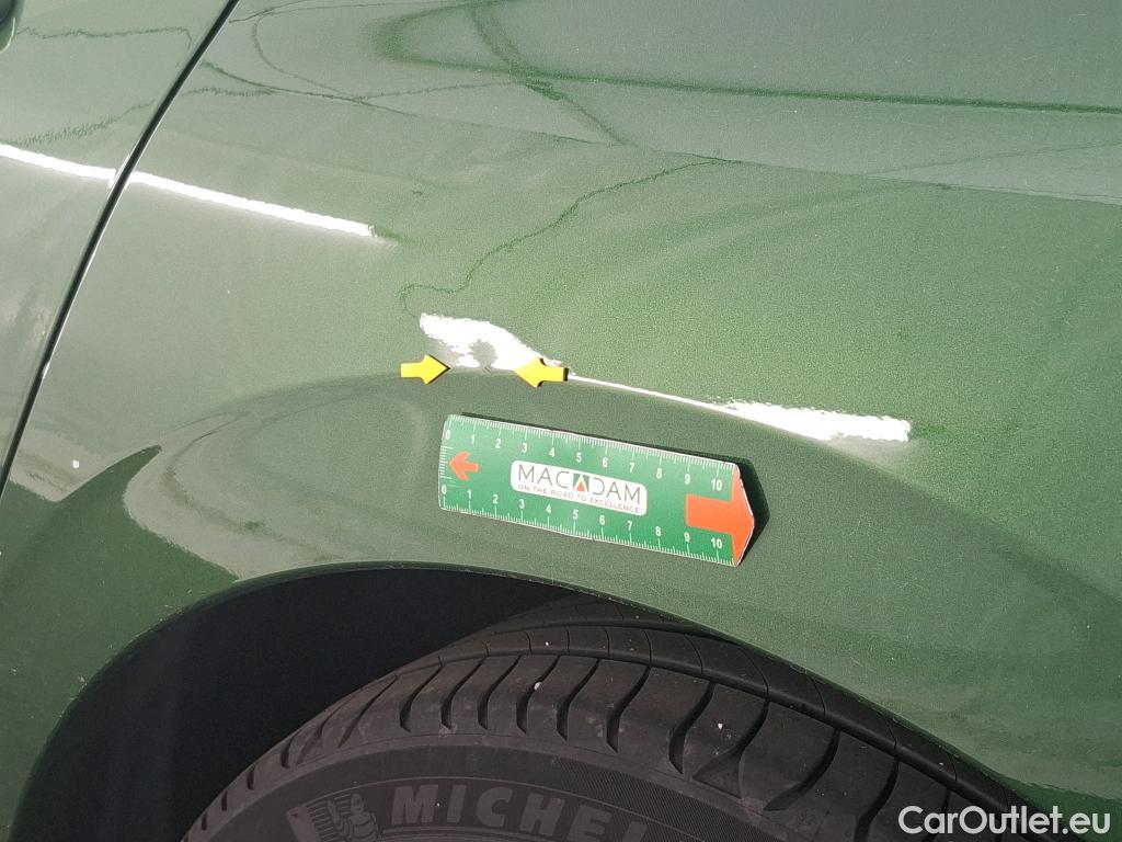  Peugeot  308  Allure 1.5 HDi 130CV BVA8 E6d #52