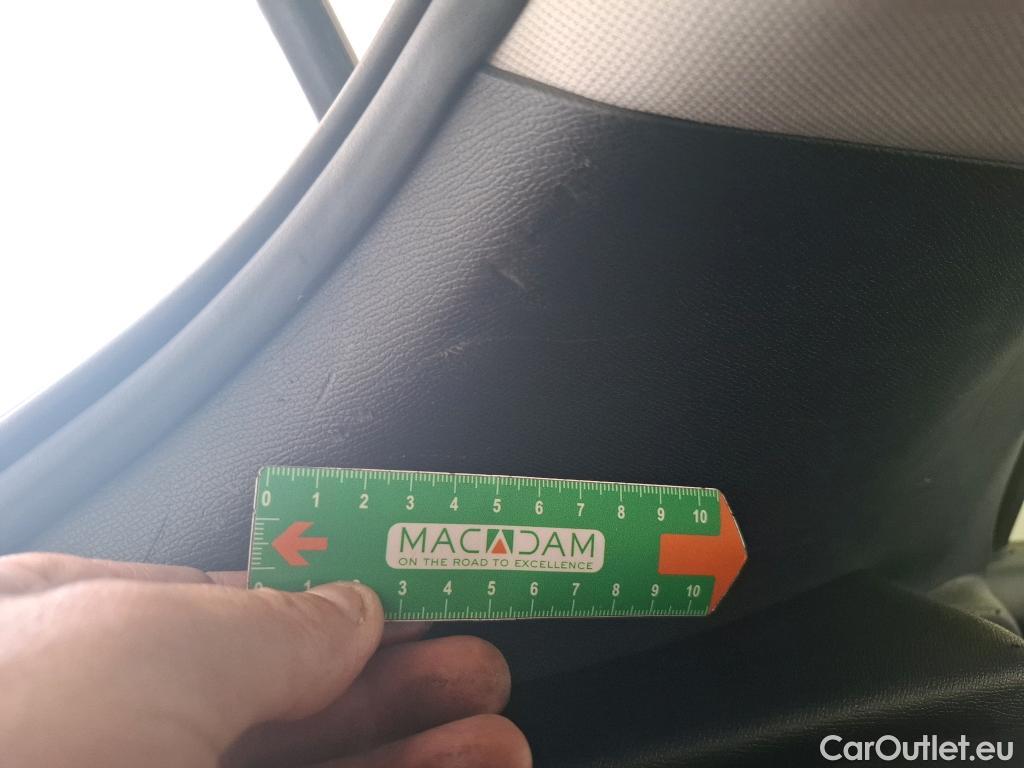  Peugeot  308  Allure 1.5 HDi 130CV BVA8 E6d #44