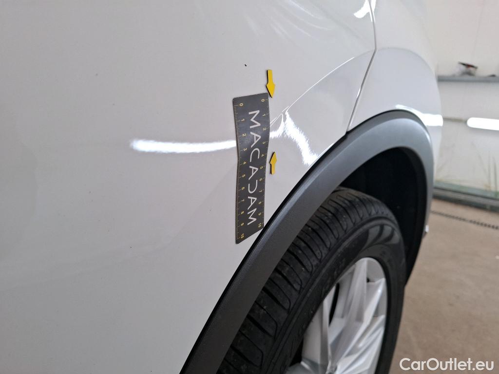  Volkswagen  Tiguan VOLKSWAGEN  / 2016 / 5P / SUV 2.0 TDI 150 DSG7 Match(SL) #20