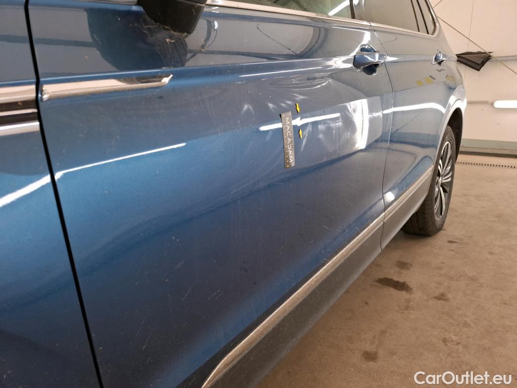  Volkswagen  Tiguan VOLKSWAGEN  Allspace  2017  5P  SUV 2 0 TDI 150 DSG7 Carat Exclusive #35