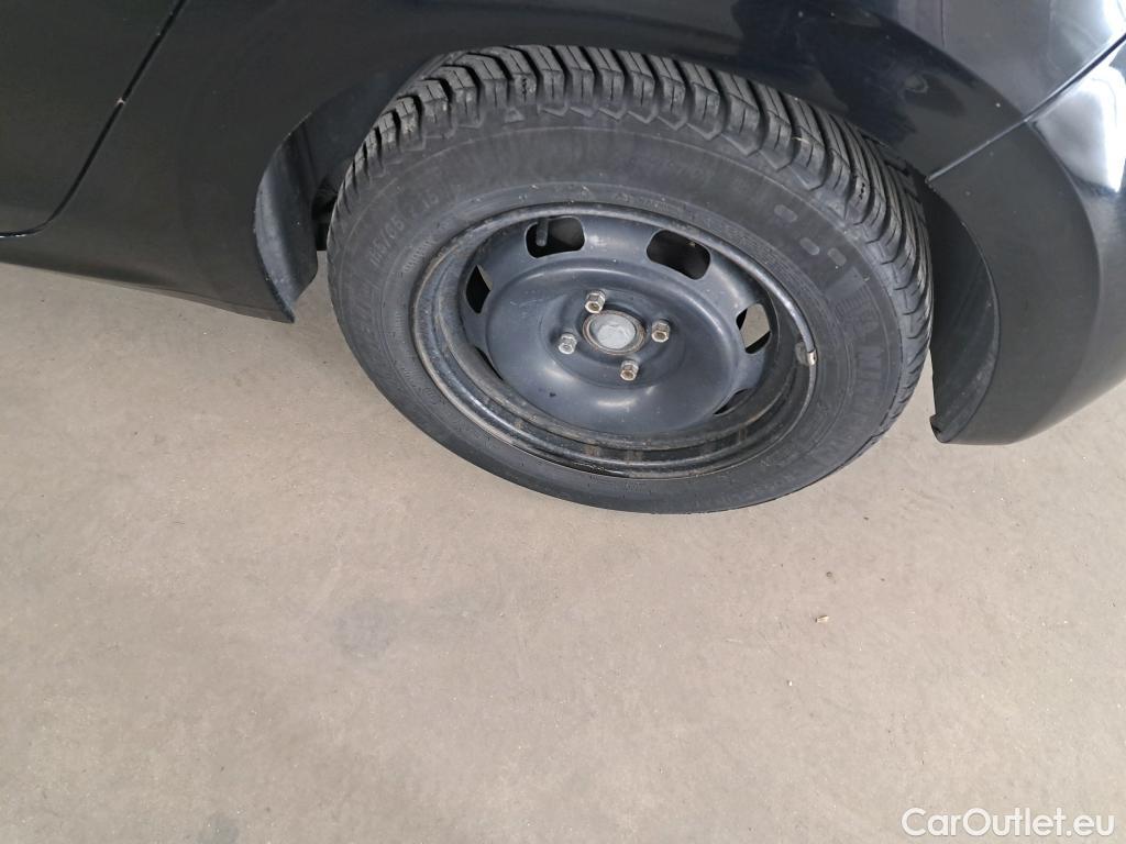  Peugeot  208  Affaire Premium Pack 1.6 HDi 75CV BVM5 E6 #35