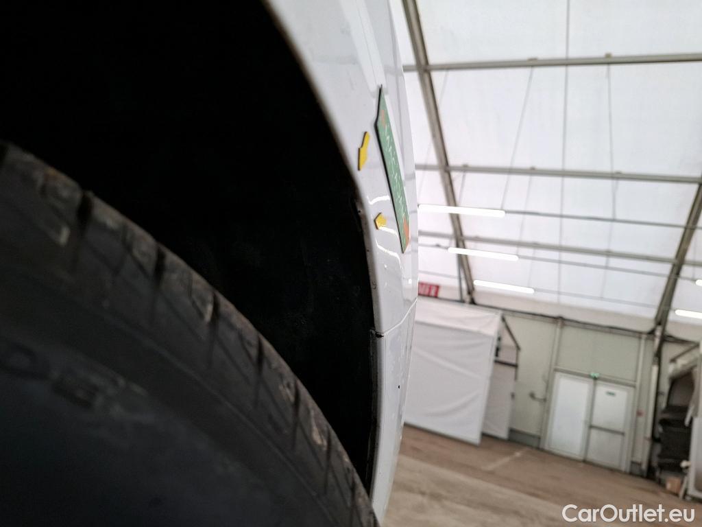  Peugeot  208  Premium 1.5 HDi 100CV BVM6 E6d #44