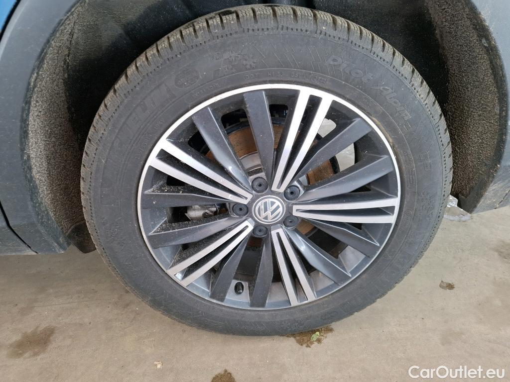  Volkswagen  Tiguan VOLKSWAGEN  Allspace  2017  5P  SUV 2 0 TDI 150 DSG7 Carat Exclusive #13