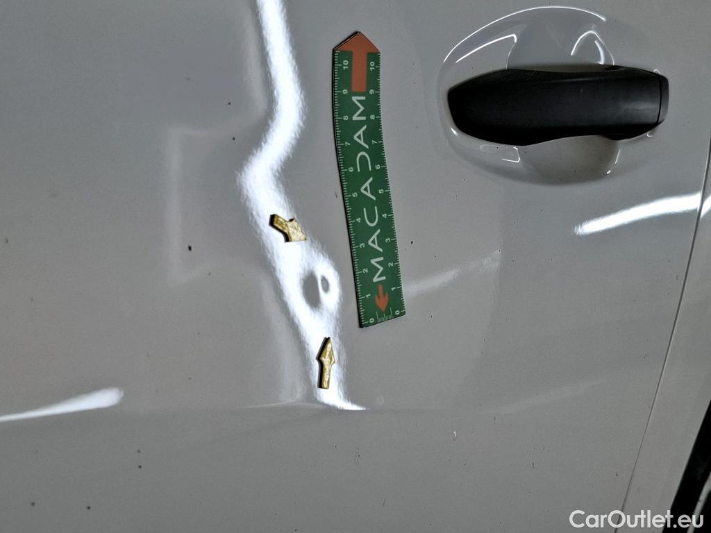  Peugeot  208  Premium 1.5 HDi 100CV BVM6 E6d #49