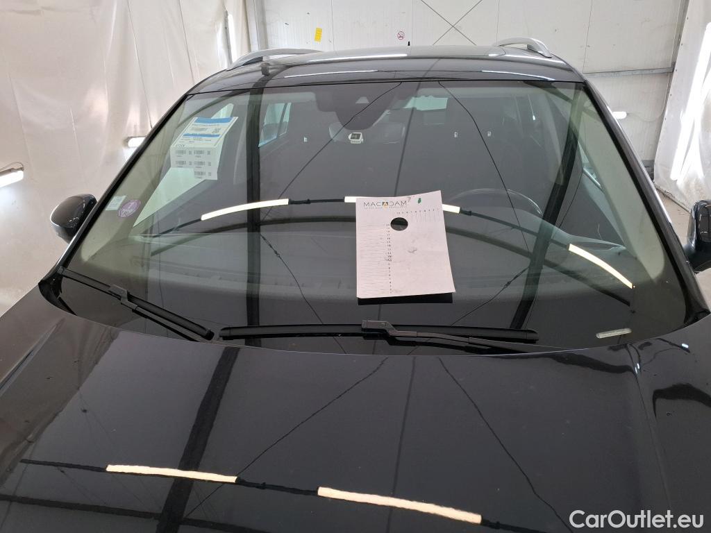  Volkswagen  Tiguan VOLKSWAGEN  / 2016 / 5P / SUV 1.5 TSI 150 EVO DSG7 Carat #1