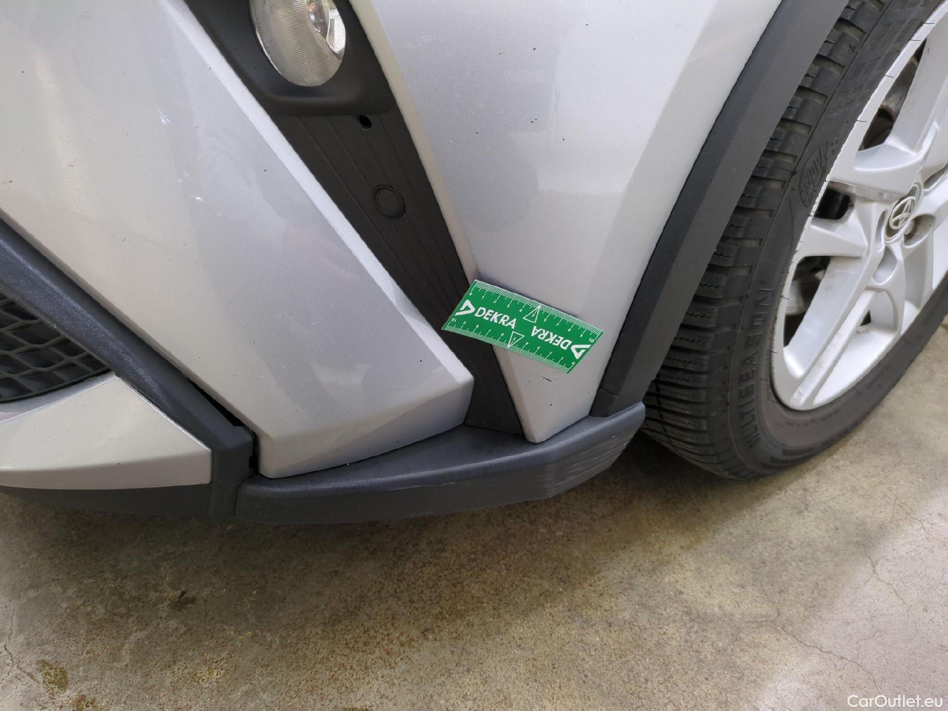  Toyota  C-HR TOYOTA  / 2016 / 5P / SUV 1.8 HYBRIDE 122 DYNAMIC BUSINESS #6