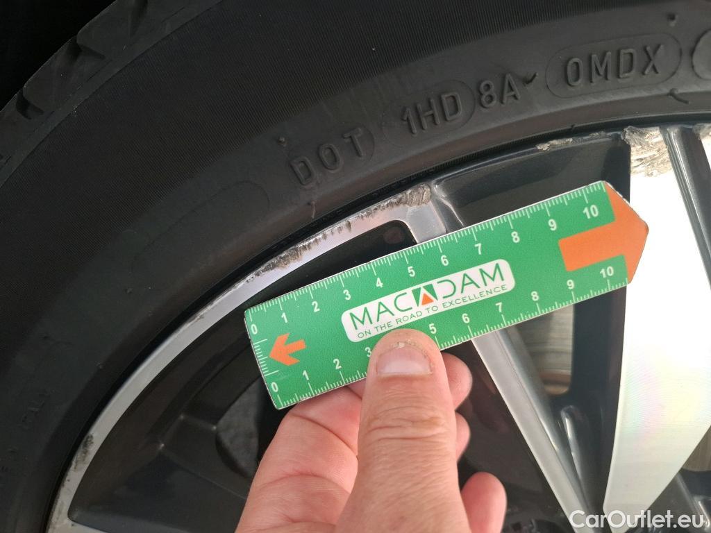  Peugeot  308  Allure 1.5 HDi 130CV BVA8 E6d #24