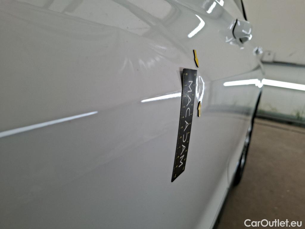  Volkswagen  Tiguan VOLKSWAGEN  / 2016 / 5P / SUV 2.0 TDI 150 DSG7 Match(SL) #14