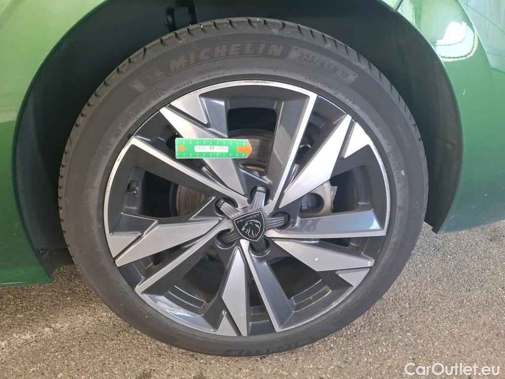  Peugeot  308  Allure 1.5 HDi 130CV BVA8 E6d #17