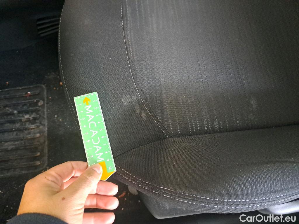  Peugeot  208  Affaire Premium Pack 1.6 HDi 75CV BVM5 E6 #37