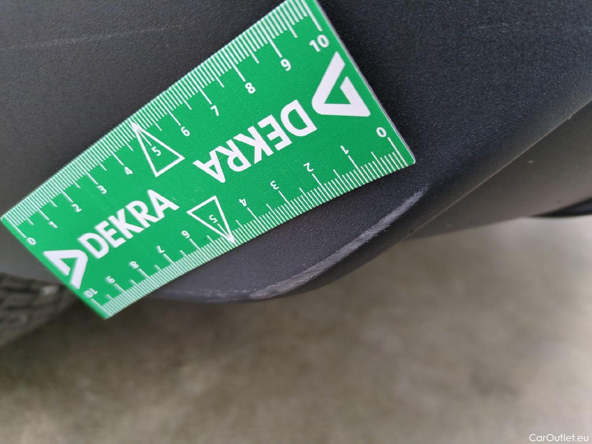  Toyota  C-HR TOYOTA  / 2016 / 5P / SUV 1.8 HYBRIDE 122 DYNAMIC BUSINESS #11