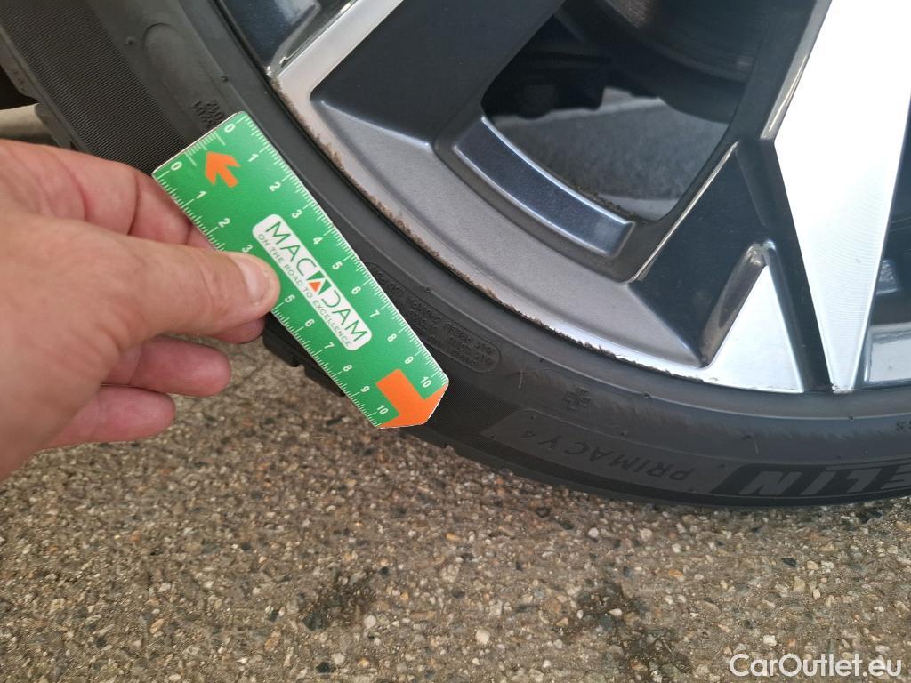  Peugeot  308  Allure 1.5 HDi 130CV BVA8 E6d #21