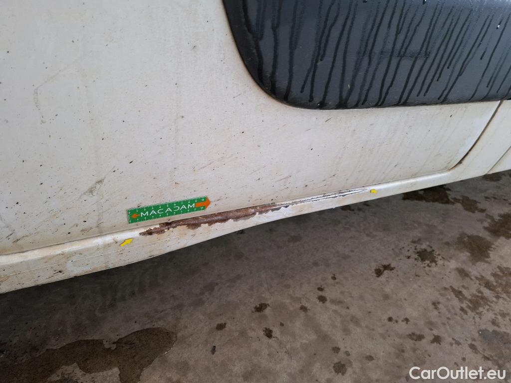  Renault  Master RENAULT  VU 4p Fourgon Gd Conf F3500 L2H2 dCi 125 #20