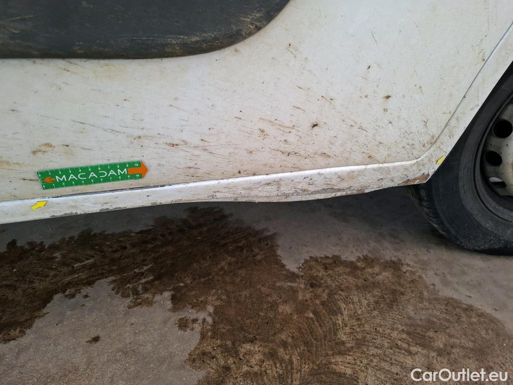  Renault  Master RENAULT  VU 4p Fourgon Gd Conf F3500 L2H2 dCi 125 #14