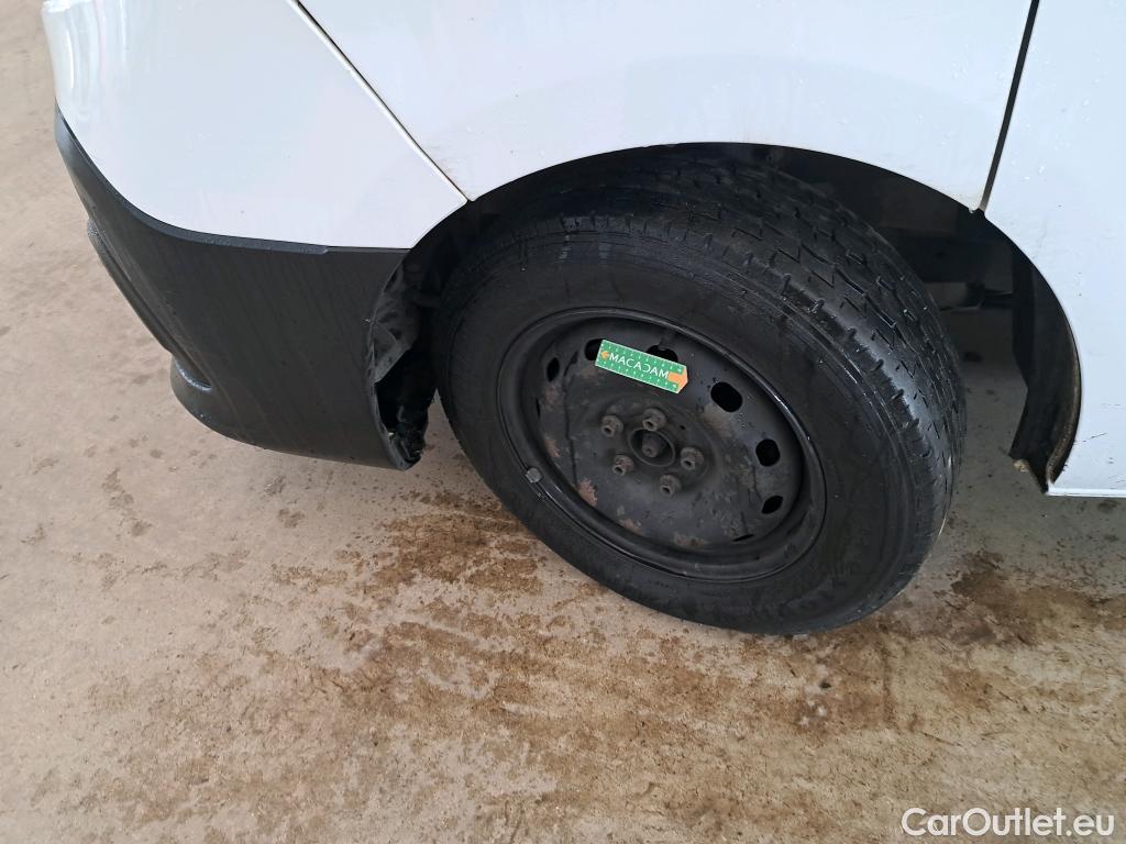  Renault  Trafic RENAULT  / 2019 / 4P / Fourgon tole NV FG GCF L1H1 1200 dCi 120 #34