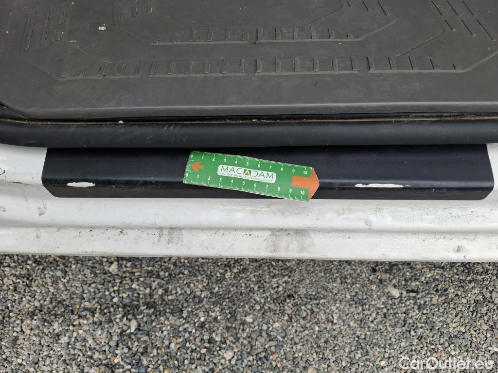  Volkswagen  Crafter  Fourgon Fourgon 30 mittlerer Radstand mit Hochdach FWD 2.0 #50