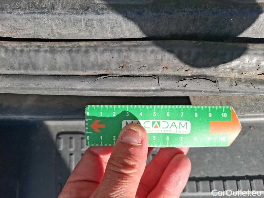  Volkswagen  Crafter  Fourgon Fourgon 30 mittlerer Radstand mit Hochdach FWD 2.0 #33