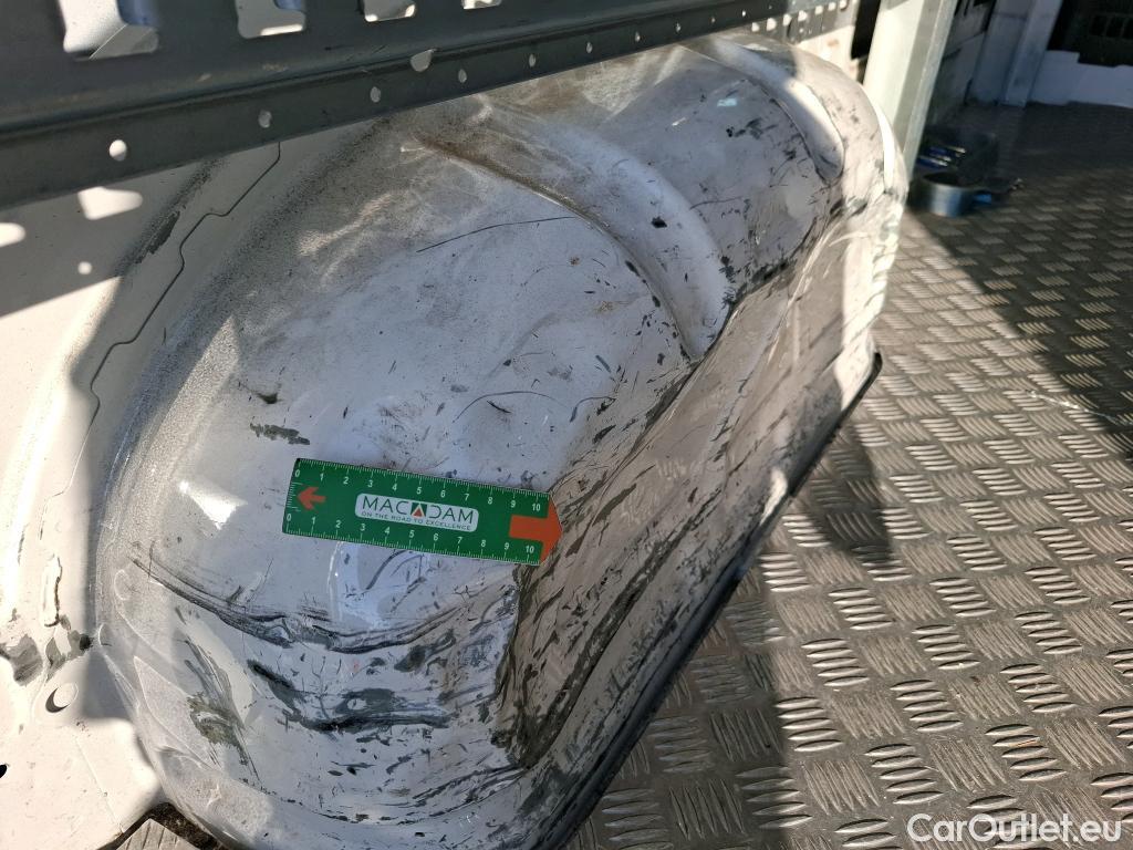  Volkswagen  Crafter  Fourgon Fourgon 30 mittlerer Radstand mit Hochdach FWD 2.0 #2