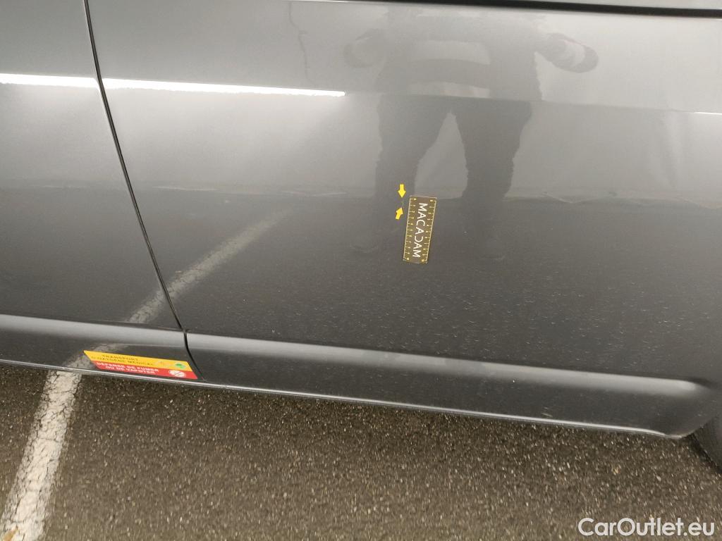  Volkswagen  Transporter VOLKSWAGEN  / 2019 / 4P / Fourgon tôlé 2.0 TDi 150 DSG7 L1H1 Business Plus #27