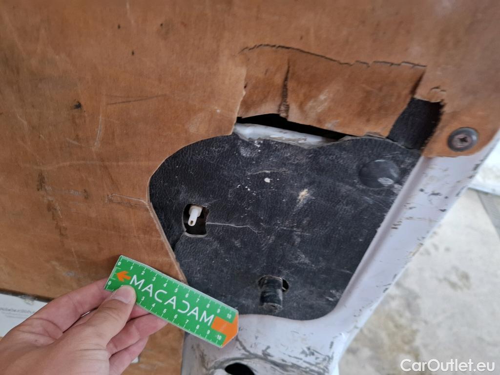  Renault  Master RENAULT  VU 4p Fourgon Gd Conf F3500 L2H2 dCi 125 #51