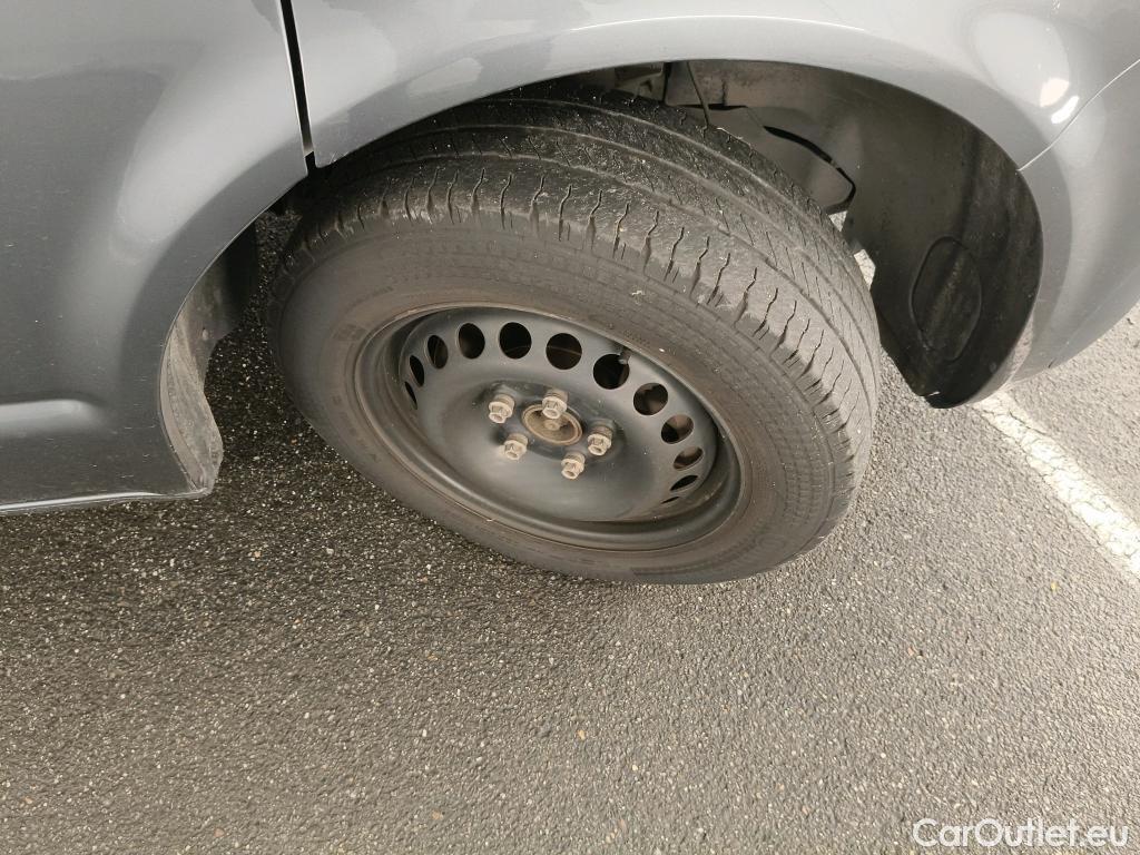  Volkswagen  Transporter VOLKSWAGEN  / 2019 / 4P / Fourgon tôlé 2.0 TDi 150 DSG7 L1H1 Business Plus #4