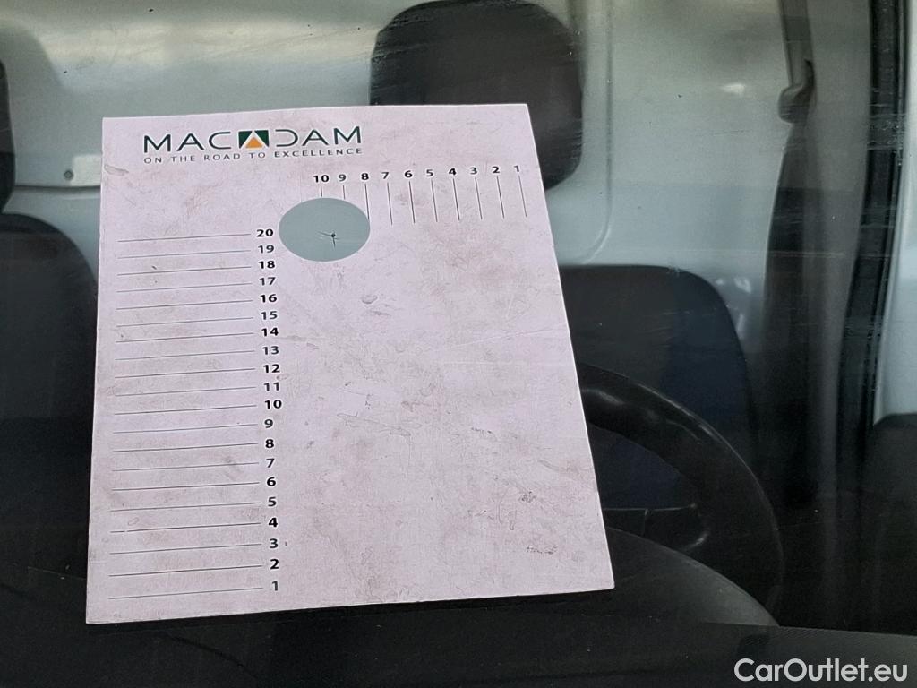  Renault  Trafic  II Fourgon L1H1 1200kg Grand Confort 90CV BVM6 #34