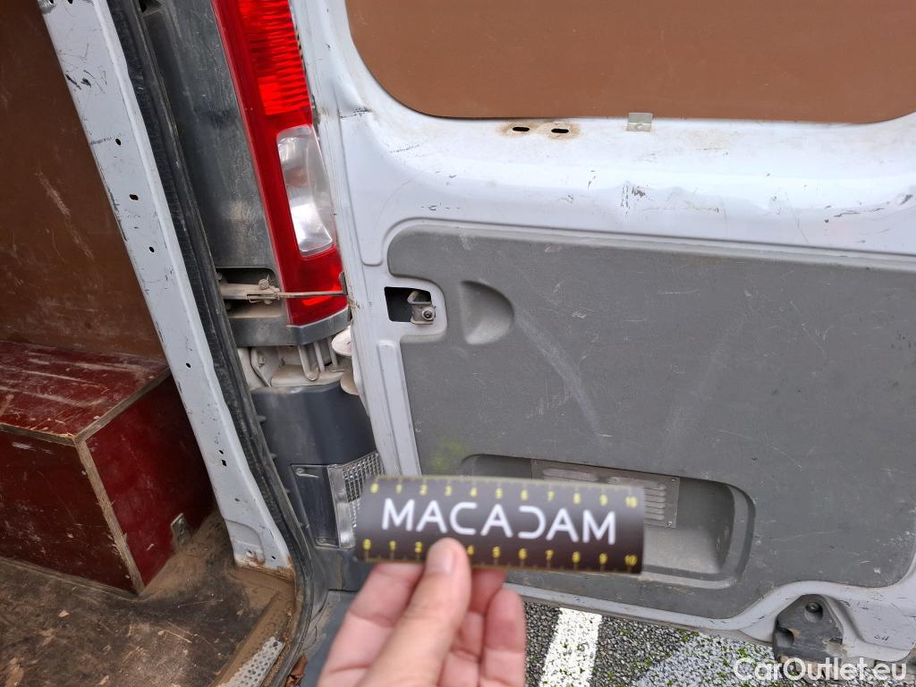  Renault  Trafic  II Fourgon L1H1 1200kg Grand Confort 90CV BVM6 #38