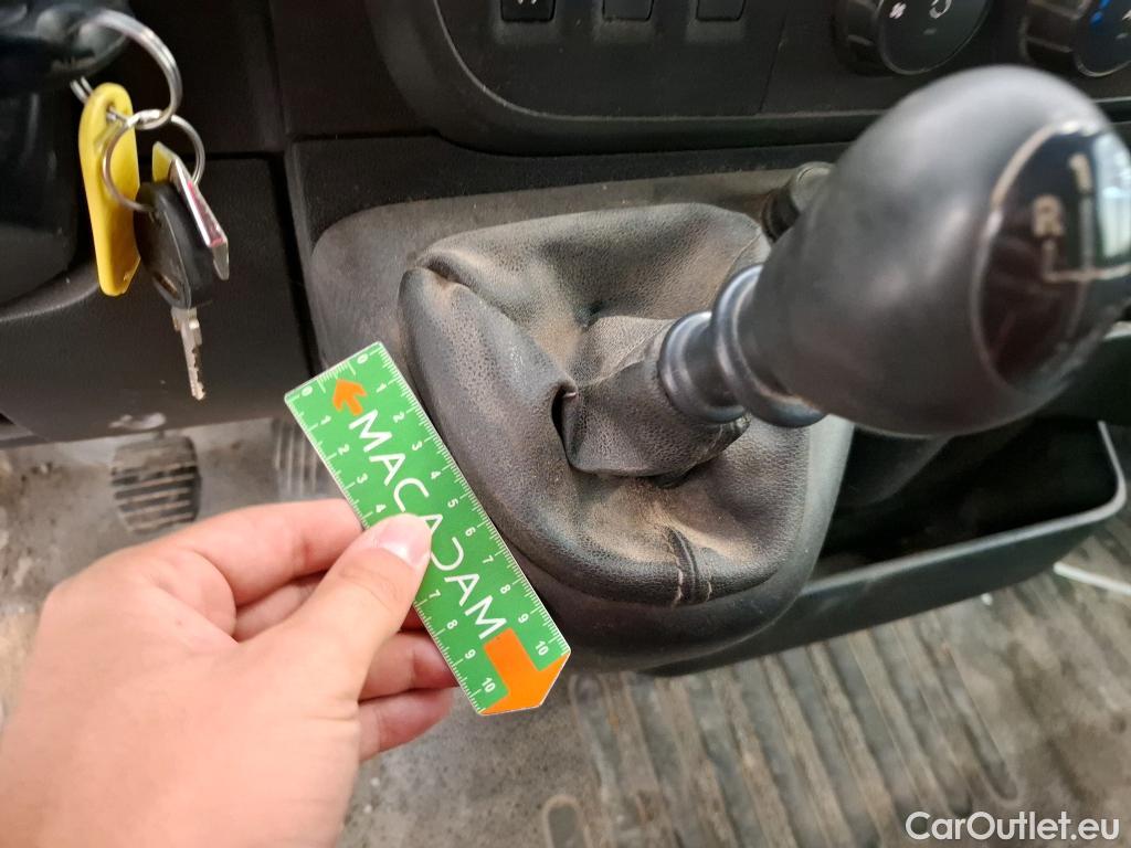  Renault  Master RENAULT  VU 4p Fourgon Gd Conf F3500 L2H2 dCi 125 #35