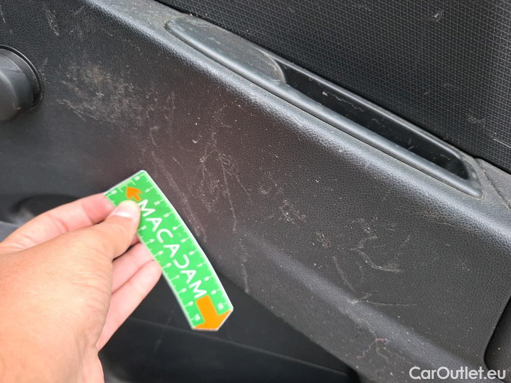  Renault  Clio  IV Air 1.5 dCi 75CV BVM5 E6 #8