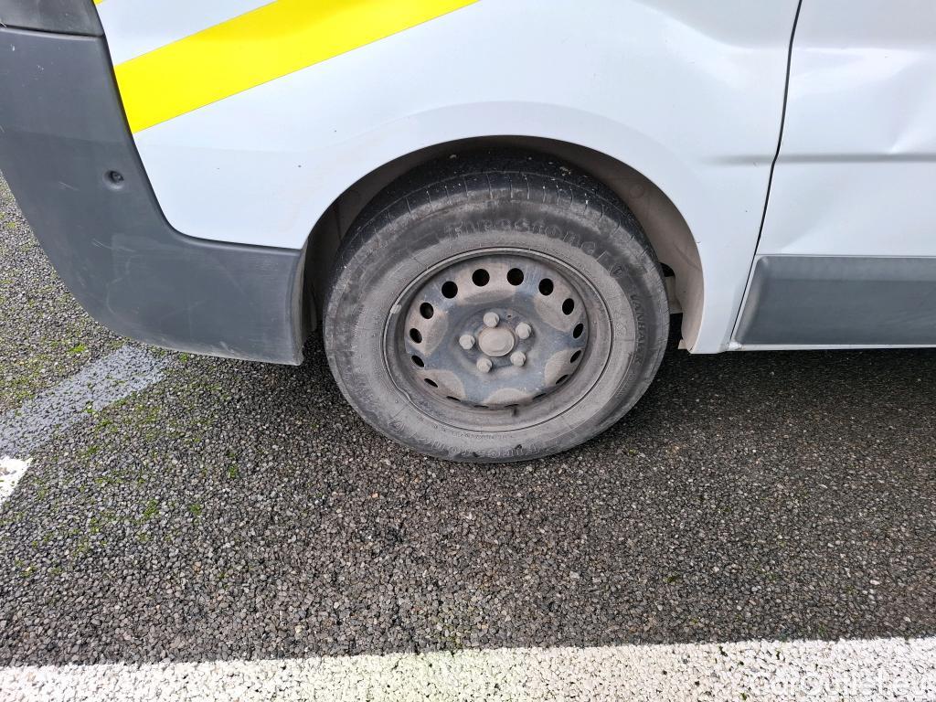  Renault  Trafic  II Fourgon L1H1 1200kg Grand Confort 90CV BVM6 #47