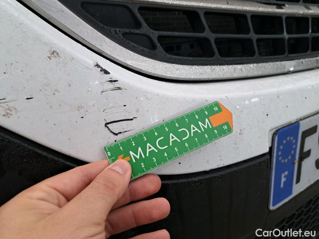  Renault  Trafic RENAULT  / 2019 / 4P / Fourgon tole NV FG GCF L1H1 1200 dCi 120 #16