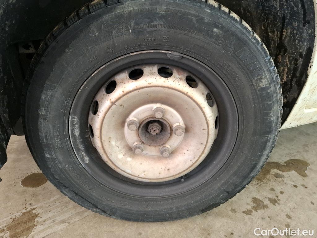  Renault  Master RENAULT  VU 4p Fourgon Gd Conf F3500 L2H2 dCi 125 #48