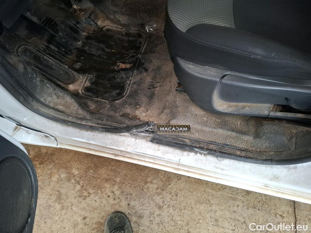  Renault  Kangoo  Express Confort (L1) 1.5 dCi 90CV BVM5 E6 #28