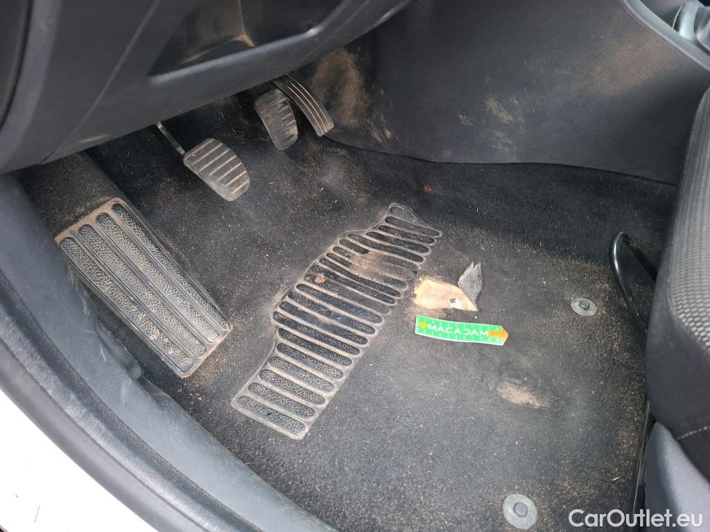  Renault  Clio  IV Air 1.5 dCi 75CV BVM5 E6 #3