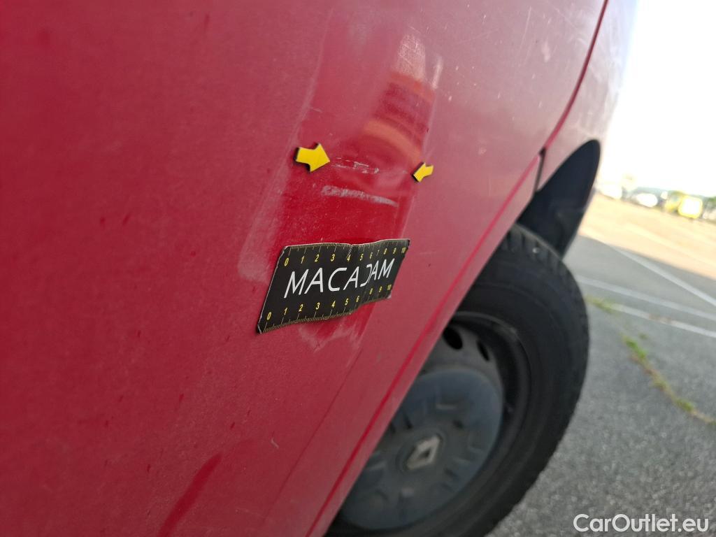  Renault  Master  III Fourgon L2H2 3 5 Grand Confort dCi 130CV BVM6 E6 #25